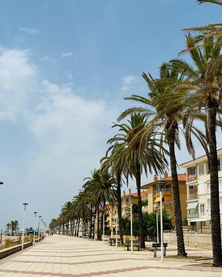 Vacaciones En La Playa Calafell El Vendrell Exterior foto